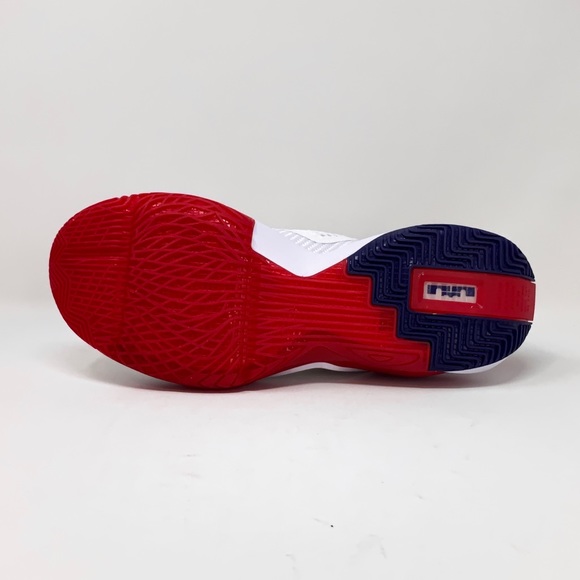 Nike LeBron Soldier XIV 'USA' Basketball Sneaker - Picture 9 of 10